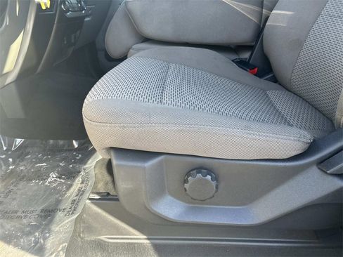Used 2022 Ford F250 XLT w/ FX4 Off-Road Package image 15