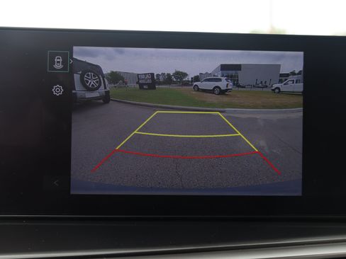 Used 2025 Kia Sorento S FWD image 23