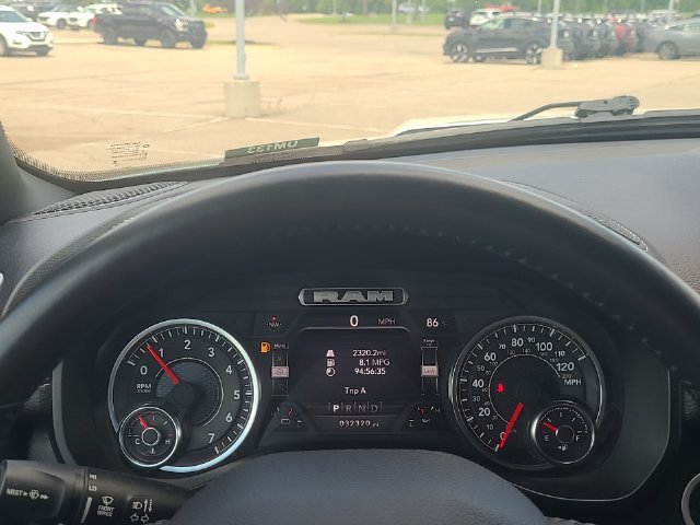 Used 2023 RAM 1500 Laramie AWD/4WD image 15