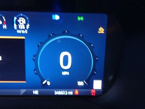 Used 2024 Ford F350 Platinum w/ Tremor Off-Road Package image 32