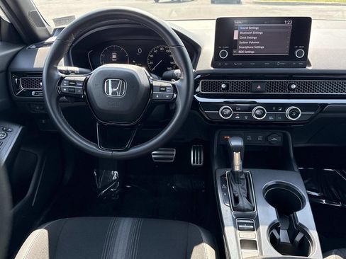Used 2025 Honda Civic Sport image 2