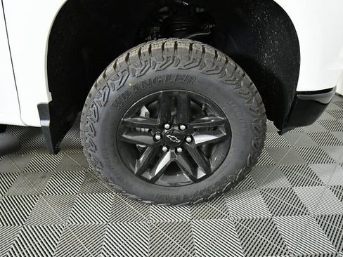 New 2026 Chevrolet Silverado 1500 Custom Trail Boss image 17