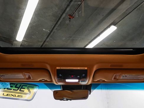 Certified 2025 Lexus ES 300h w/ Premium Package image 16