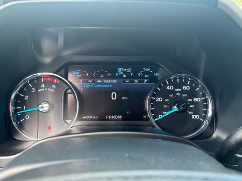 Used 2022 Ford F350 Lariat w/ Lariat Ultimate Package AWD/4WD image 18