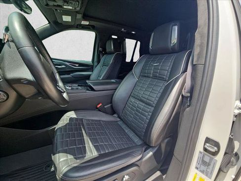 Used 2024 Cadillac Escalade V w/ Heavy-Duty Trailer Package AWD/4WD image 13