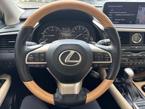 Used 2022 Lexus RX 350L Premium w/ Premium Package AWD/4WD image 18