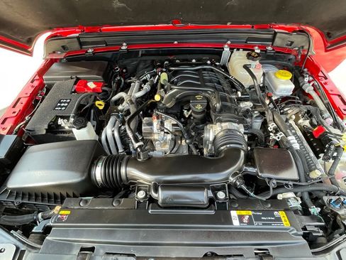 Used 2021 Jeep Wrangler Sport AWD/4WD image 25