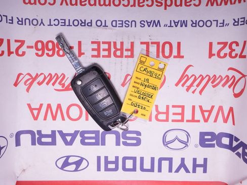 Used 2019 Hyundai Veloster 2.0 FWD image 35