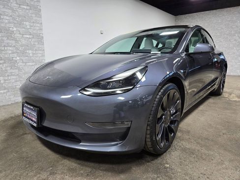 Used 2023 Tesla Model 3 Performance image 5