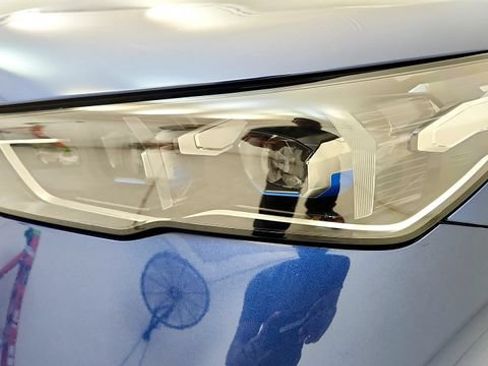 Used 2025 BMW i5 eDrive40i RWD image 24