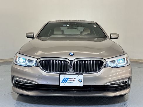 Used 2018 BMW 530e w/ Premium Package 2 image 6