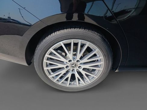 Used 2025 Mercedes-Benz CLA 250 image 10