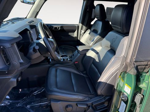 Certified 2025 Ford Bronco Badlands image 10