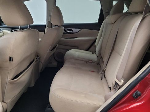 Used 2016 Nissan Rogue S w/ Appearance Package FWD image 18