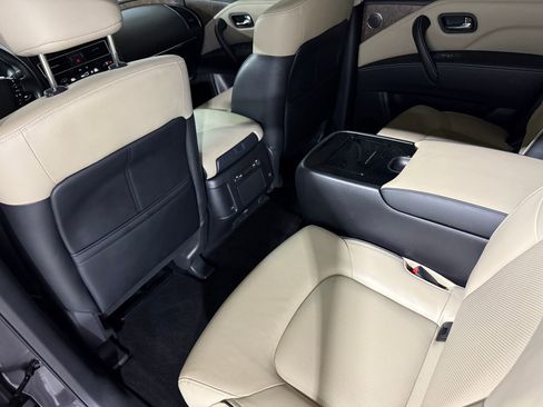 Used 2023 INFINITI QX80 Premium Select w/ All-Season Package image 38