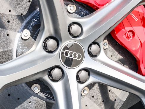 New 2025 Audi RS Q8 performance image 10