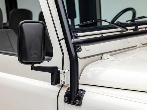 Used 1997 Land Rover Defender 90 image 30