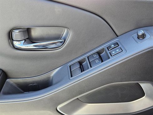 New 2026 Nissan Frontier SV w/ Tow Package image 31