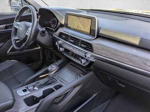 Used 2022 Kia Telluride EX w/ EX Premium Package image 22