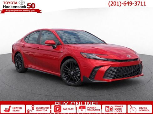 Used 2026 Toyota Camry SE FWD image 1