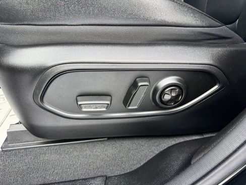 Certified 2024 Jeep Grand Cherokee Limited image 12