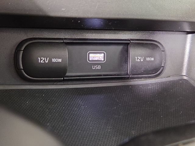 Certified 2023 Kia Soul LX w/ LX Technology Package FWD image 23