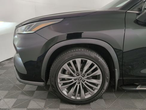 Used 2021 Toyota Highlander Platinum image 9