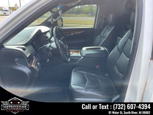 Used 2016 Cadillac Escalade 2WD image 24