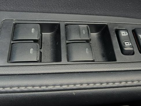 Used 2013 Lexus ES 350 w/ Luxury Pkg FWD image 39