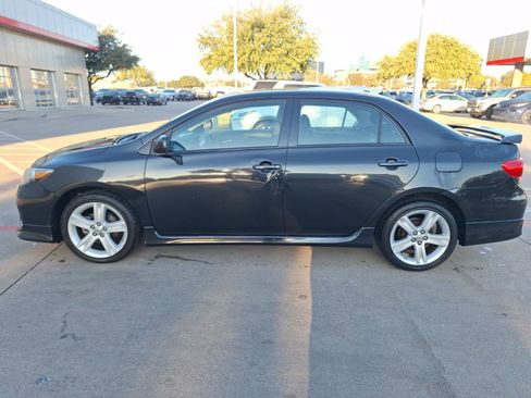 Used 2013 Toyota Corolla S image 3