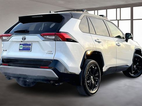 Used 2022 Toyota RAV4 XSE image 6