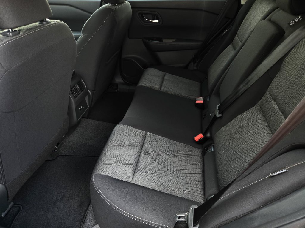 New 2026 Nissan Rogue SV FWD image 11