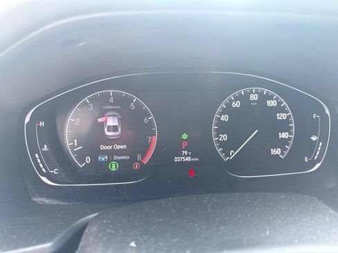 Used 2018 Honda Accord Touring image 11