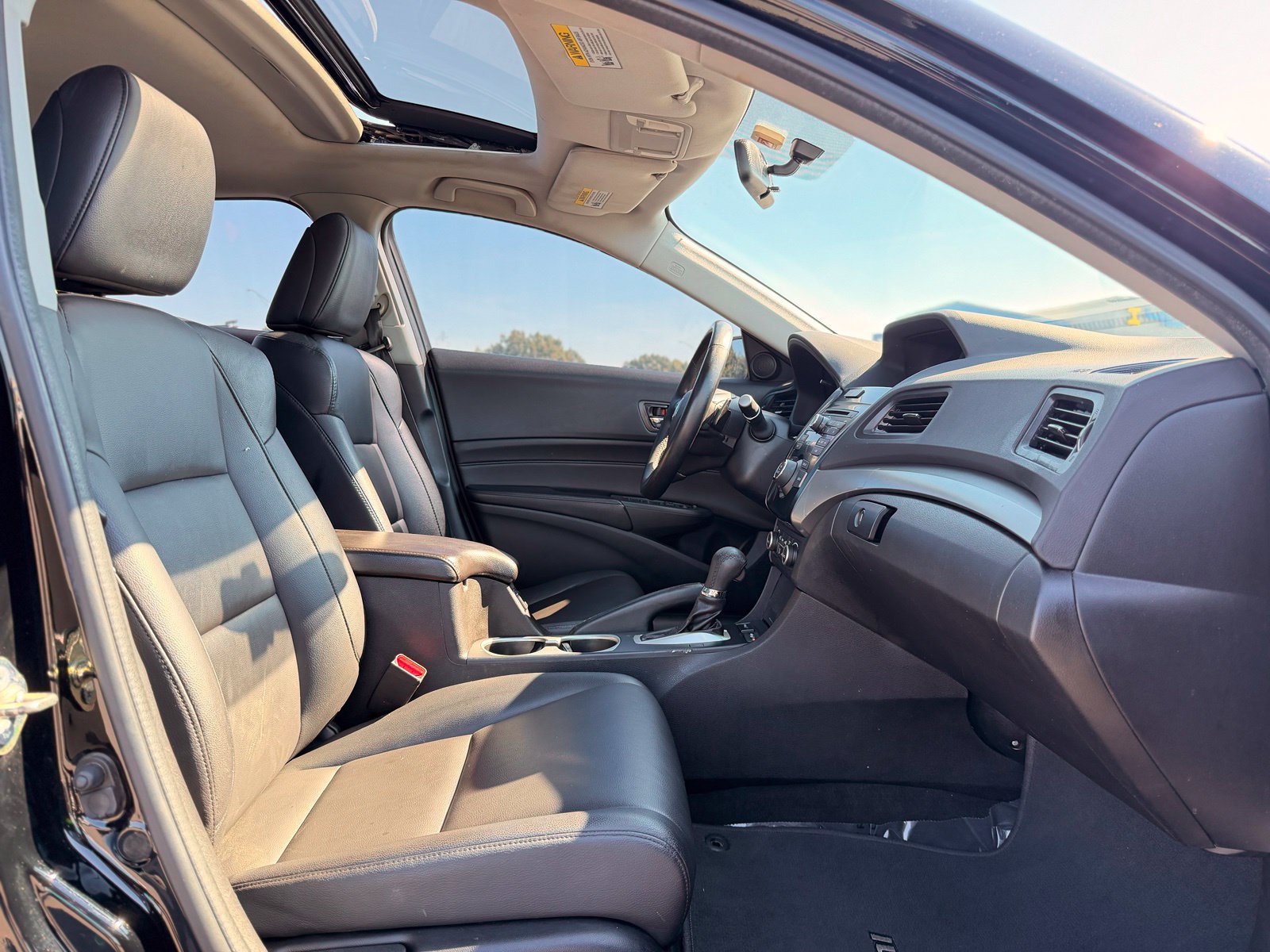 Used 2016 Acura ILX FWD image 23
