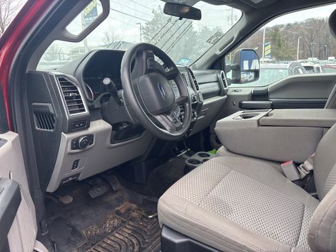 Used 2017 Ford F250 XLT w/ XLT Value Package image 7