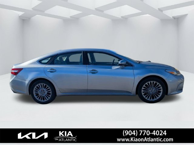 Used 2016 Toyota Avalon Limited w/ Toyota Safety Sense Package FWD image 2