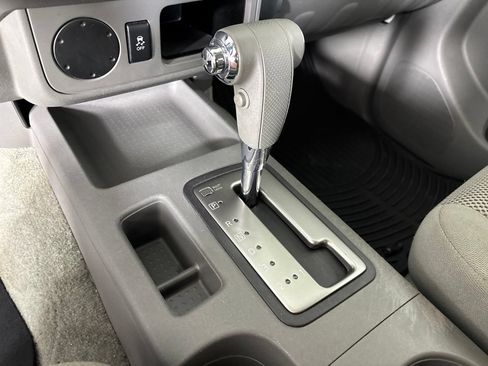 Used 2016 Nissan Frontier SV RWD image 18