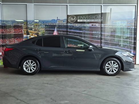 Used 2026 Toyota Camry LE FWD image 4