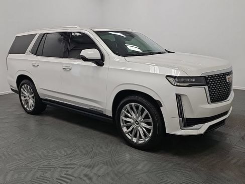 Used 2022 Cadillac Escalade Premium Luxury w/ Performance Package AWD/4WD image 3