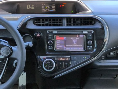 Used 2018 Toyota Prius C One FWD image 17