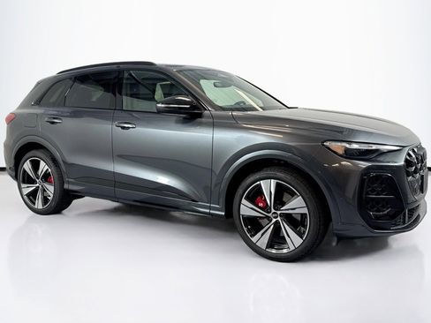 New 2025 Audi SQ5 Premium Plus image 3