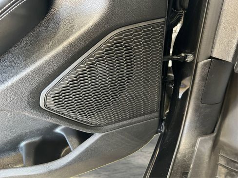 Used 2025 Jeep Grand Cherokee L Limited w/ Black Appearance Package image 28