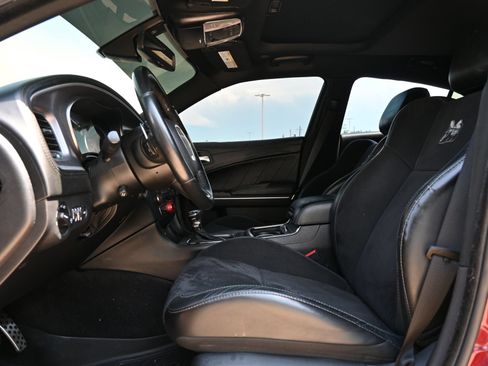 Used 2019 Dodge Charger Scat Pack w/ Plus Group RWD image 19