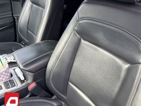 Used 2021 Ford Explorer XLT w/ Equipment Group 202A image 1