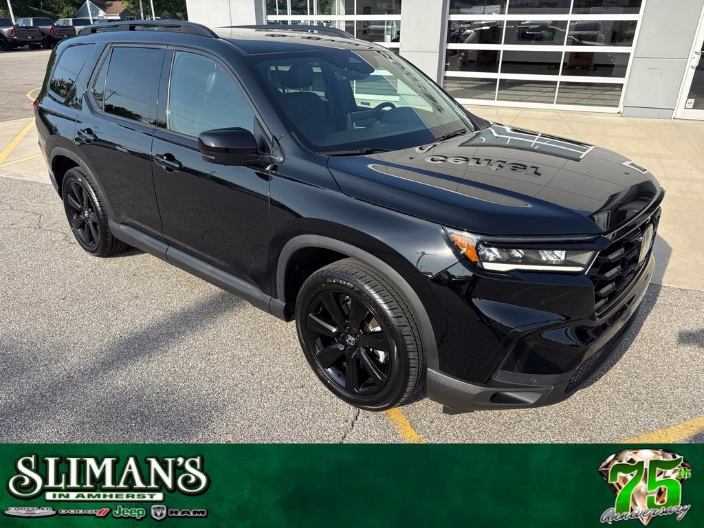Used 2025 Honda Pilot Black Edition image 1