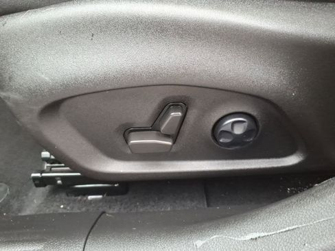 Certified 2021 Jeep Renegade Limited w/ Sun & Sound Group image 23