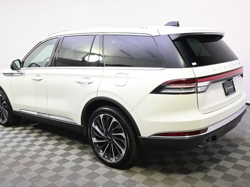 New 2026 Lincoln Aviator Reserve image 3
