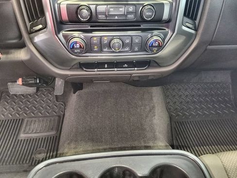 Used 2018 Chevrolet Silverado 1500 LT w/ All Star Edition AWD/4WD image 19
