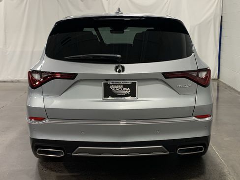 Used 2026 Acura MDX FWD w/ Technology Package image 8