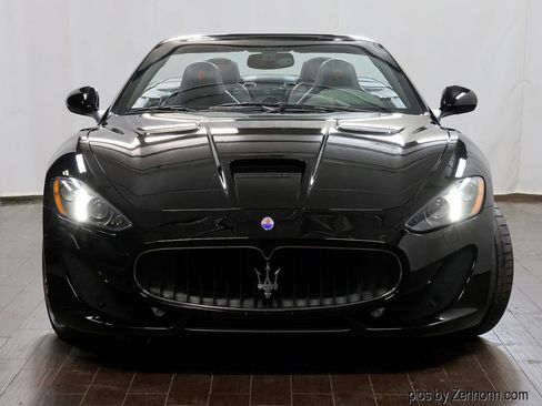 Used 2015 Maserati GranTurismo Sport image 5
